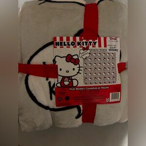 Hello kitty full/queen blanket new with tags